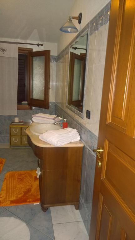 Casa Rosina Apartment Orosei Cameră foto