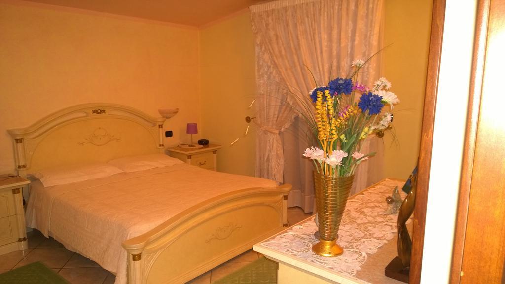 Casa Rosina Apartment Orosei Cameră foto